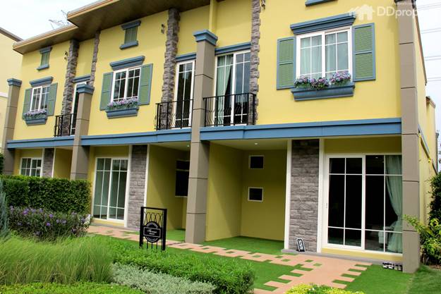 Golden Town On Nut â Pattanakarn  (72)